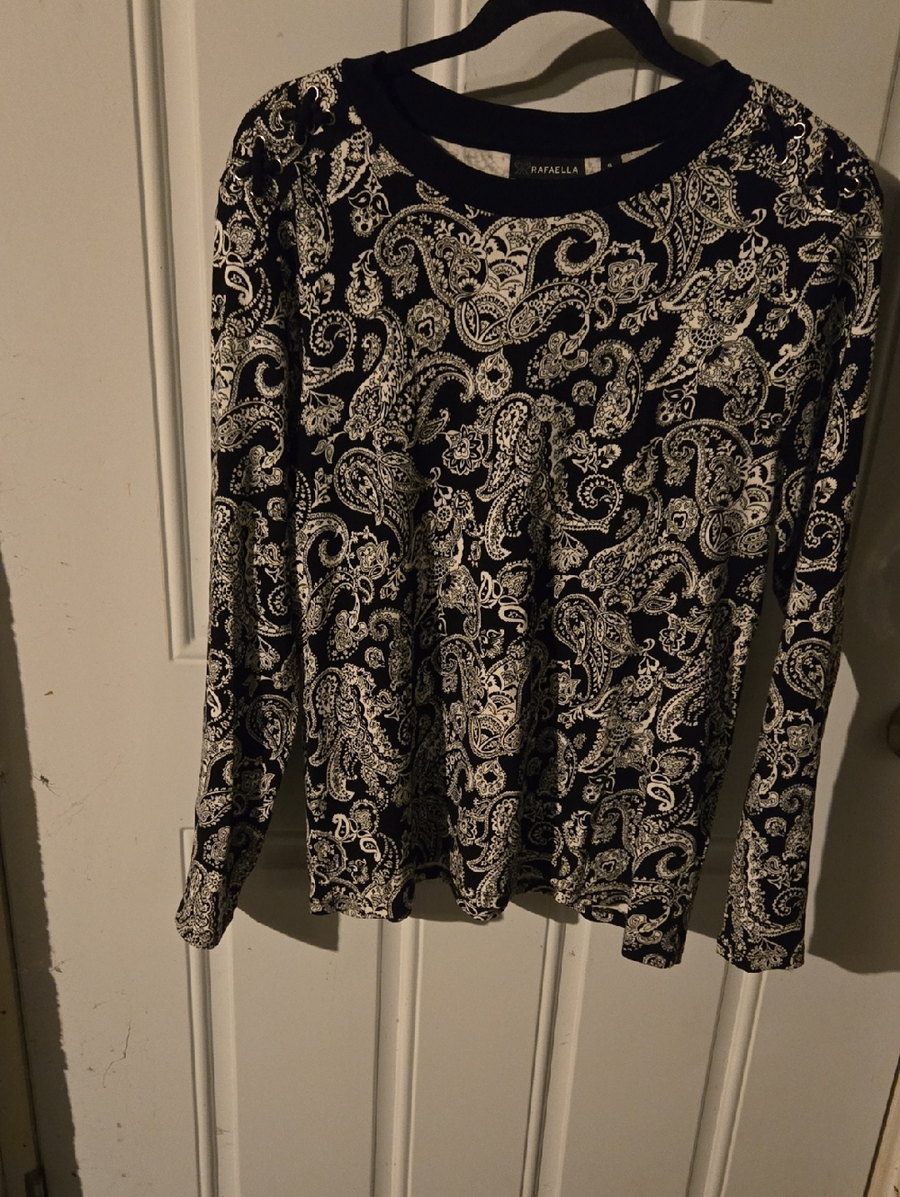 Rafaella Black & White Paisley Crewneck Top